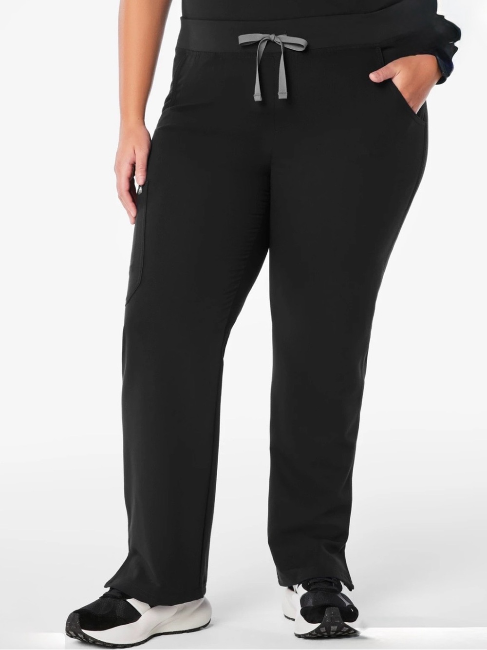 FIGS Woman’s Black Kade Cargo Scrub Pants | Size XXL